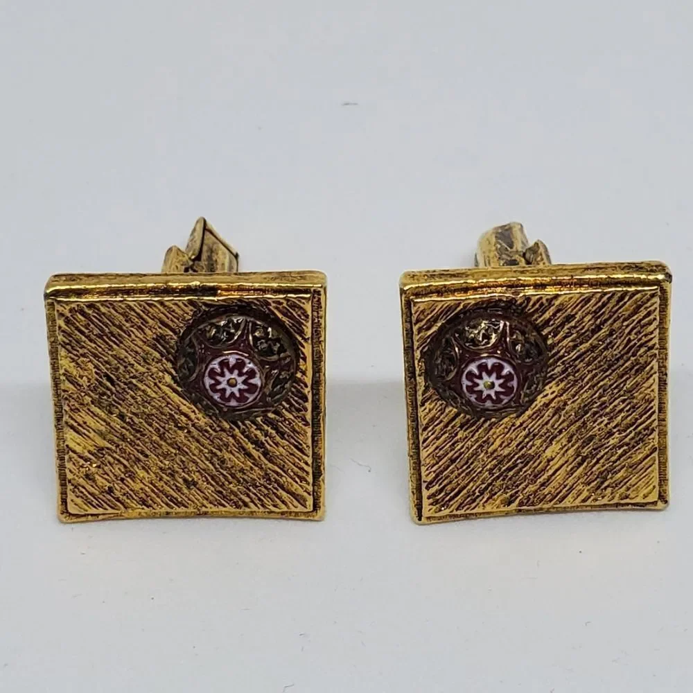 Vintage Celebrity N.V. Gold & Red Cuff Links
